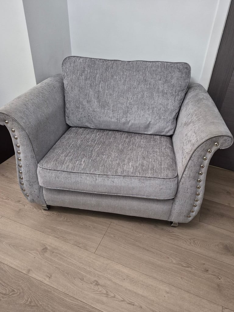 image for 3 piece suite