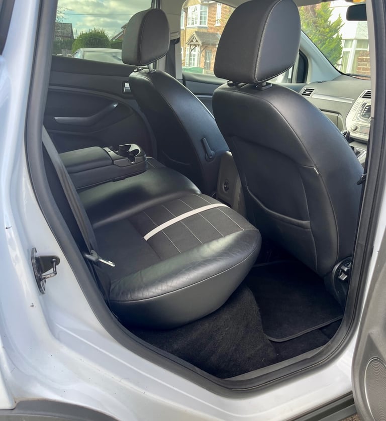 Ford, KUGA, Estate, 2011, Manual, 1997 (cc), 5 doors