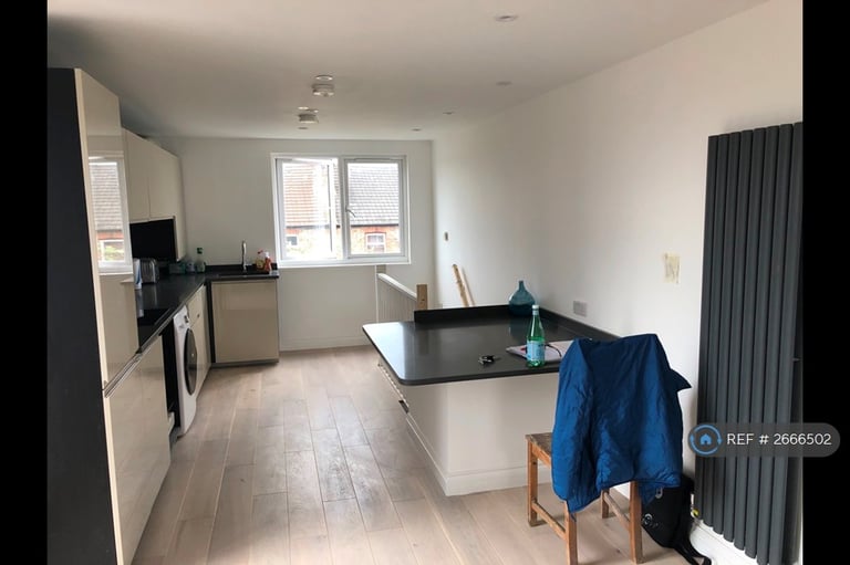 1 bedroom flat in Audley Road, London, NW4 (1 bed) (#2666502)