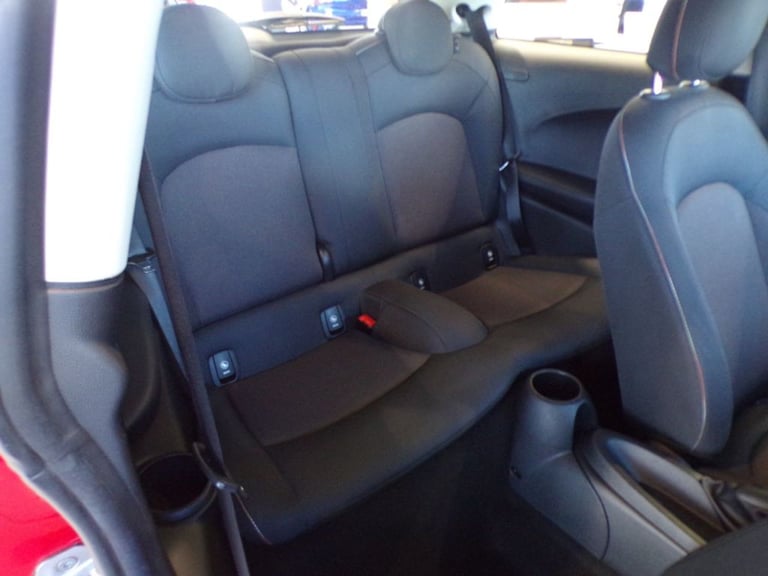  Mini Hatchback 1.5 Cooper Classic II 3dr Petrol