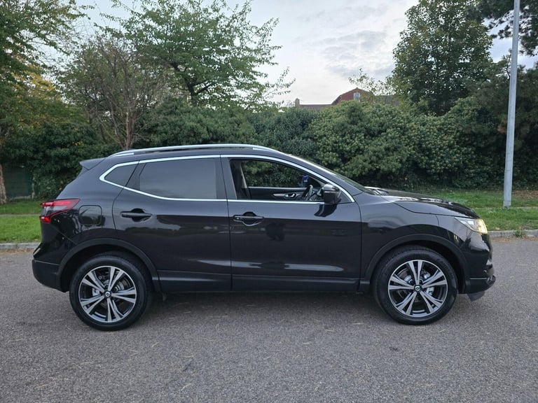 2018 Nissan Qashqai 1.5 dCi N-Connecta SUV 5dr Diesel Manual Euro 6 (s/s) (115 ps) HATCHBACK Dies...