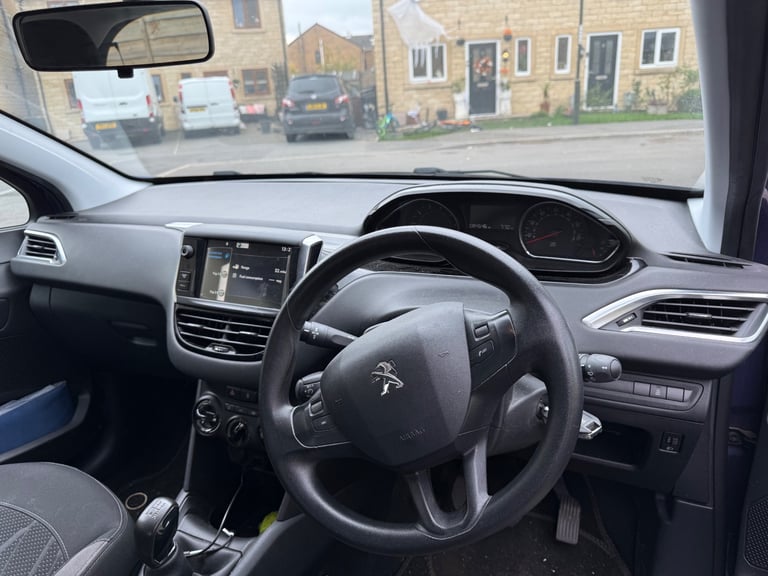 Peugeot, 208, Hatchback, 2013, Manual, 1199 (cc), 3 doors , 12m MOT