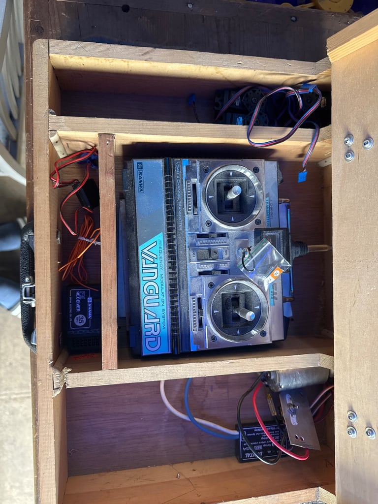 Sanwa Vanguard 4 channel transmitter 