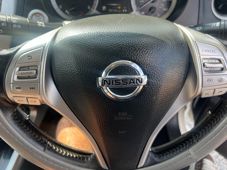 2019 NISSAN NAVARA Double Cab Pick Up Tekna 2.3dCi 190 4WD Auto LEATHER 101k