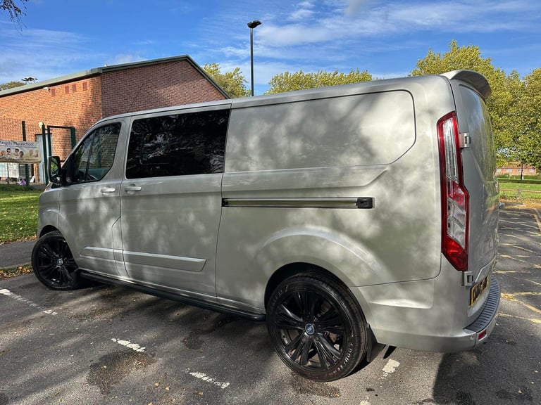 Ford, TRANSIT CUSTOM, 2.0 290 Limited LWB 6Seater Crew Van