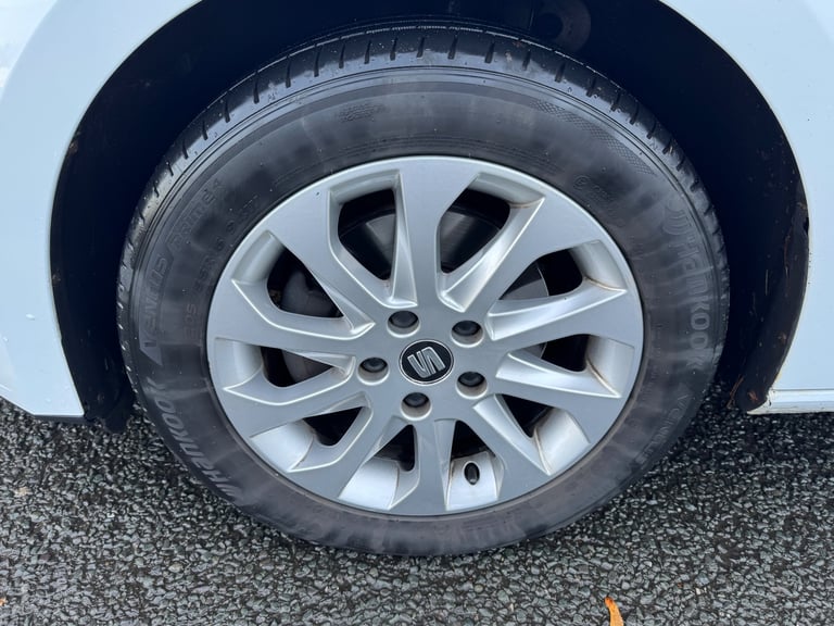 2015 65 Seat Leon 1.6 TDI SE Dynamic Technology Pack 110ps Turbo Diesel Tourer Euro 6 Estate 1 owner