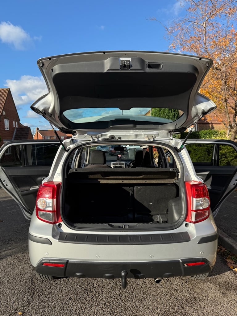 Toyota, URBAN CRUISER, Hatchback, 2010, Manual, 1329 (cc), 5 doors