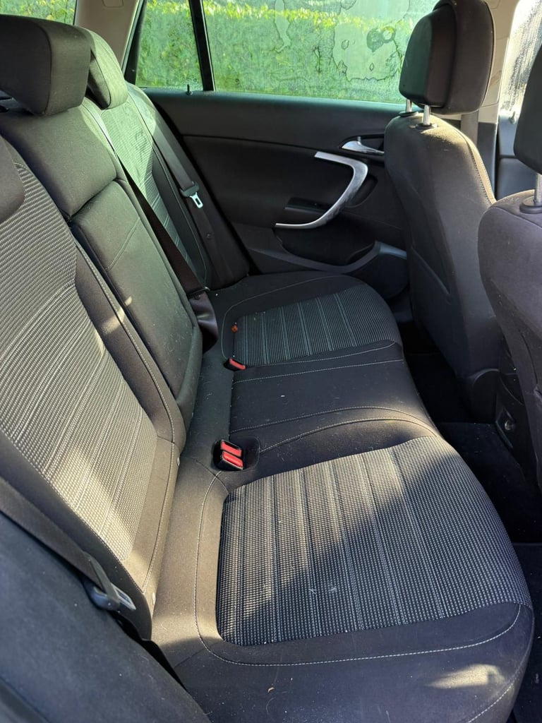 Vauxhall, INSIGNIA, Estate, 2010, Manual, 1956 (cc), 5 doors