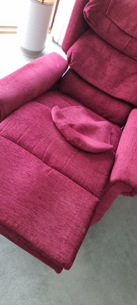 Free Riser Recliner chair