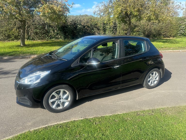 Driving instructor car 2018 Peugeot 208 1.2