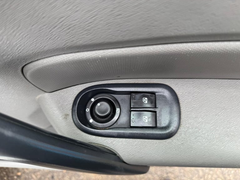 2009 Renault Kangoo ML19dCi 70 Van CAR DERIVED VAN DIESEL Manual