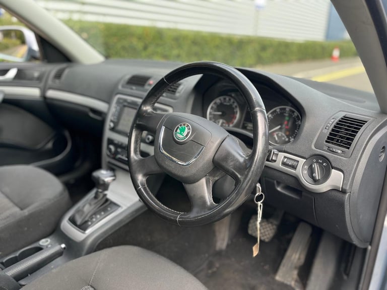 2010 Skoda Octavia 1.6 TDI CR Elegance 5dr DSG ESTATE Diesel Automatic