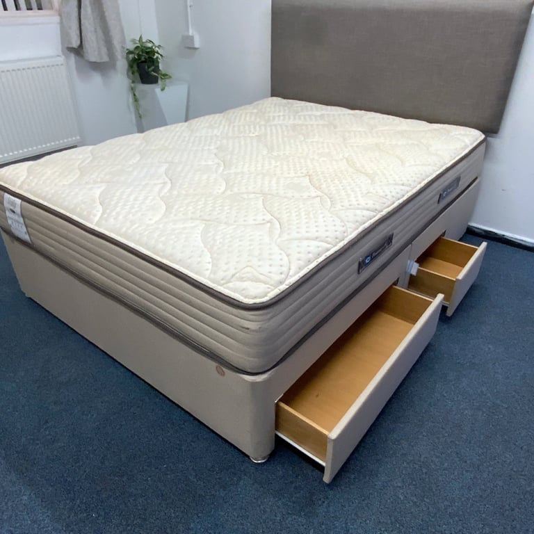image for Sealy Posturepedic Memory King Size Bed