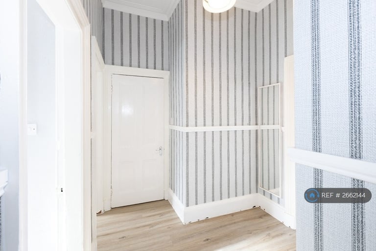 1 bedroom flat in Shettleston Road, Glasgow, G32 (1 bed) (#2662144)