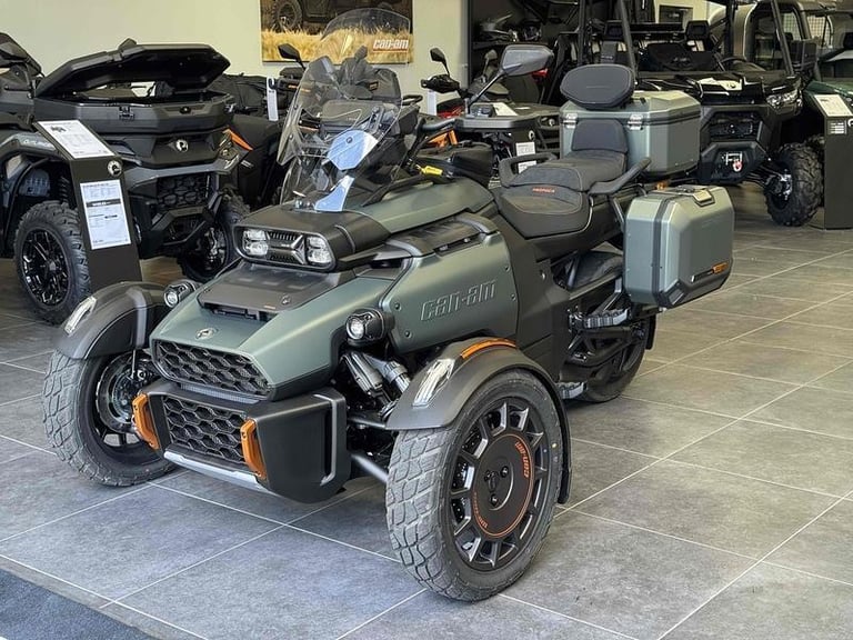 Can-Am Canyon 1330 Redrock 3-Wheel 