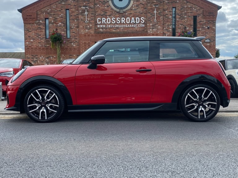 2024 MINI Cooper 1.5 C Sport Auto 3dr - OLED Infotainment Screen &amp; Rear Camera &amp; CarPlay ...