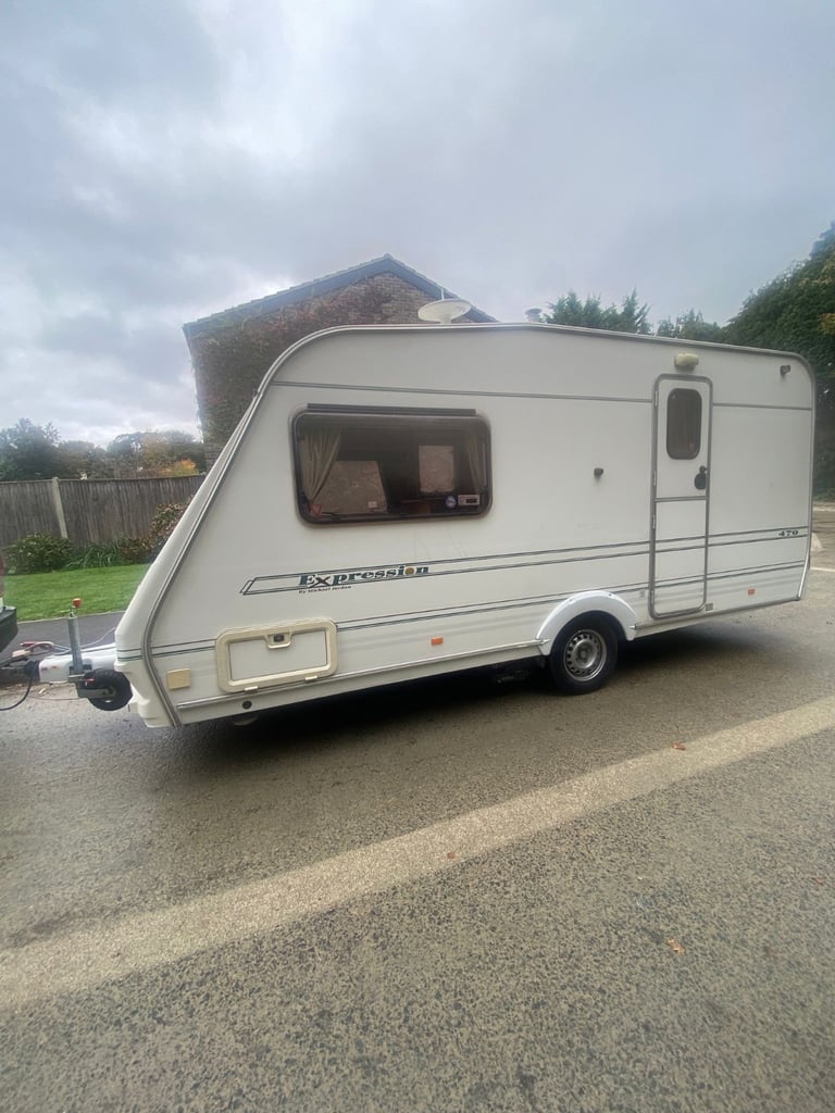 Abbey ex press ion 470 two birth Caravan, 2002