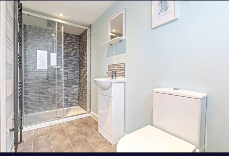 Double Room to Let in Leicester