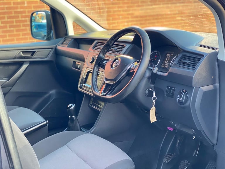 2016 Volkswagen Caddy DOUBLE BED—STOVE—AWNING—CRUISE PANEL VAN Diesel Manual