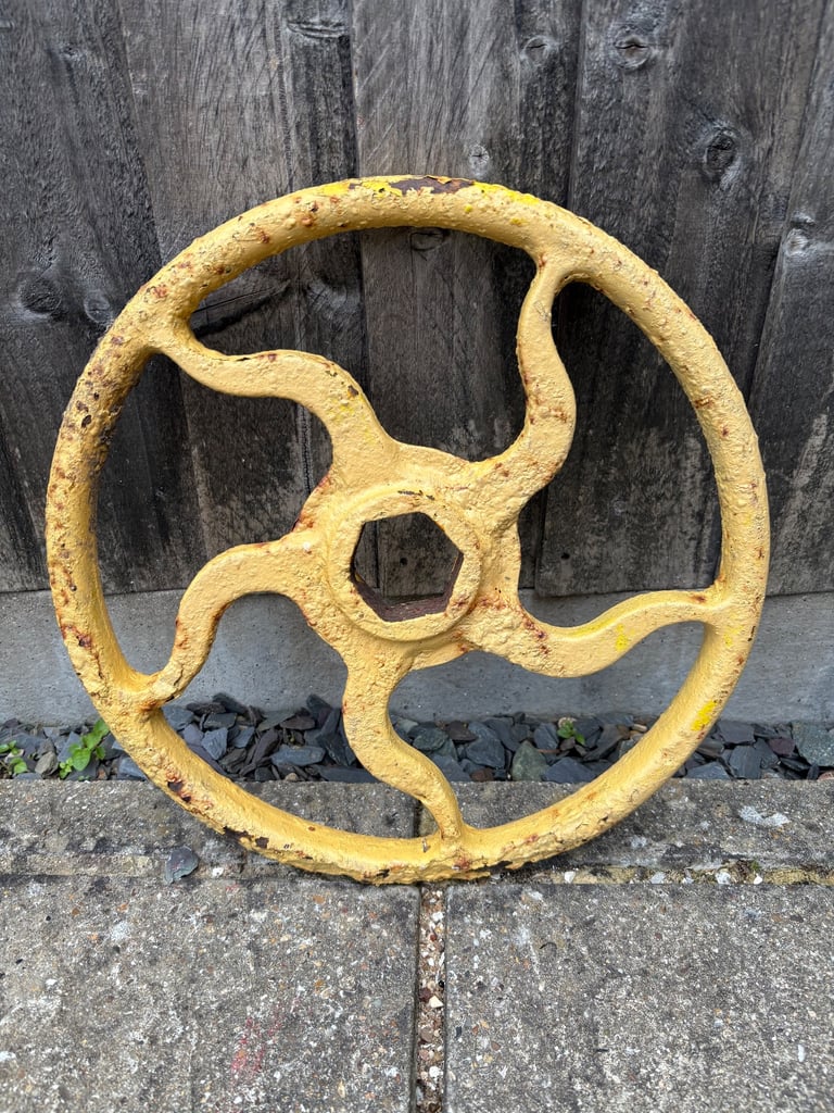 Valve wheel