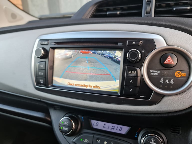 2012 Toyota Yaris 1.5 VVT-i Hybrid T Spirit 5dr CVT HATCHBACK Petrol/Electric Hybrid Automatic