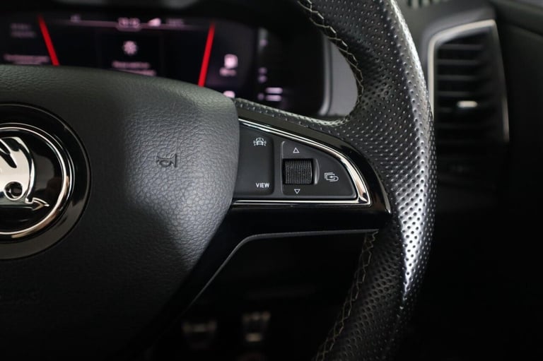 2019 Skoda Karoq 2.0 TDI Sport Line 4x4 5dr ESTATE DIESEL Manual