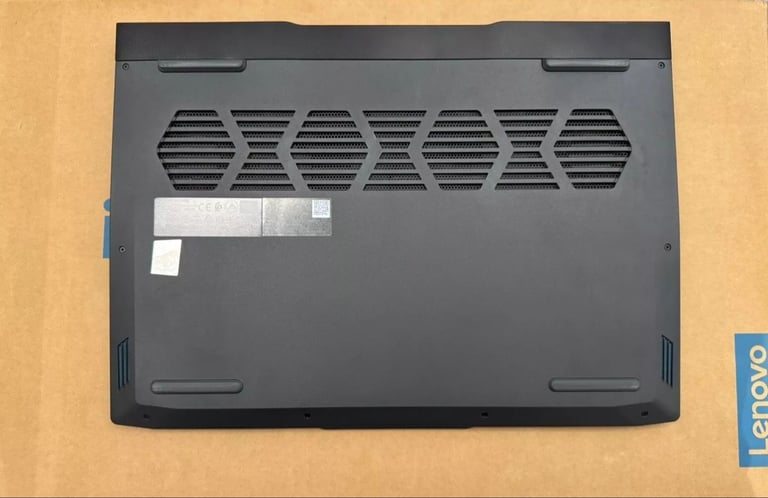 Lenovo Ideapad Gaming 3 -  i5-12450H RTX 3050 512GB SSD M.2 16GB RAM ALMOST NEW