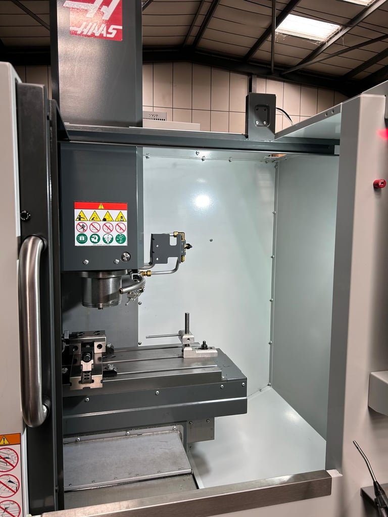 HAAS MINI MILL VERTICAL MACHINING CENTRE YEAR 2022