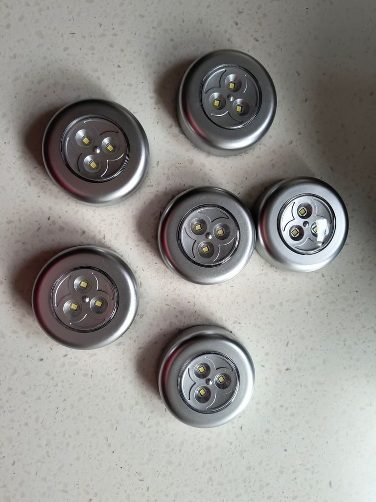 image for 6 Battery Operated Push Lights 