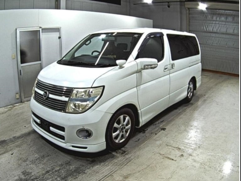  Nissan Elgrand Highway star black leather edi Ulez free Petrol Automatic