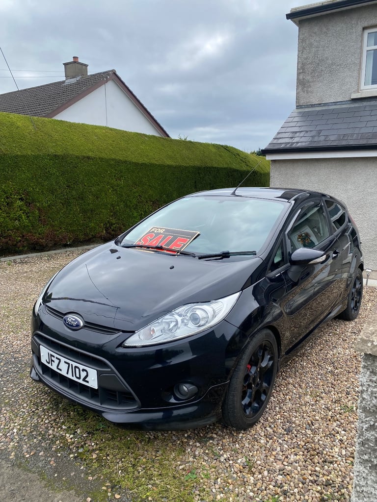 2012 Ford Fiesta 