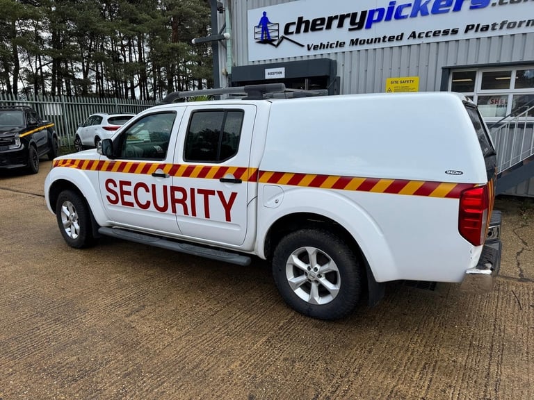 2015 Nissan Navara Pick Up Truck 2.5 dCi Automatic – Non Runner Spares / Repair
