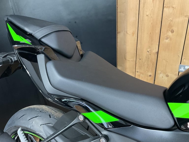 Kawasaki Ninja ZX6R ZX-6R 2025 SAVE £1000 LAST ONE with 0% HP Finance & 3.9% PCP