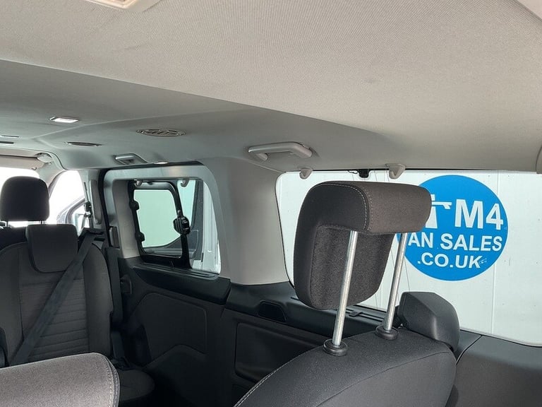 2021 Ford Tourneo Custom 320 EcoBlue Titanium 8 Seat Minibus Diesel Manual