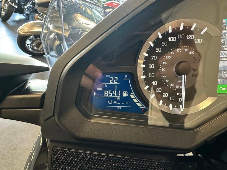 HONDA GL1800 GOLDWING TOUR-1 OWNER-FSH-