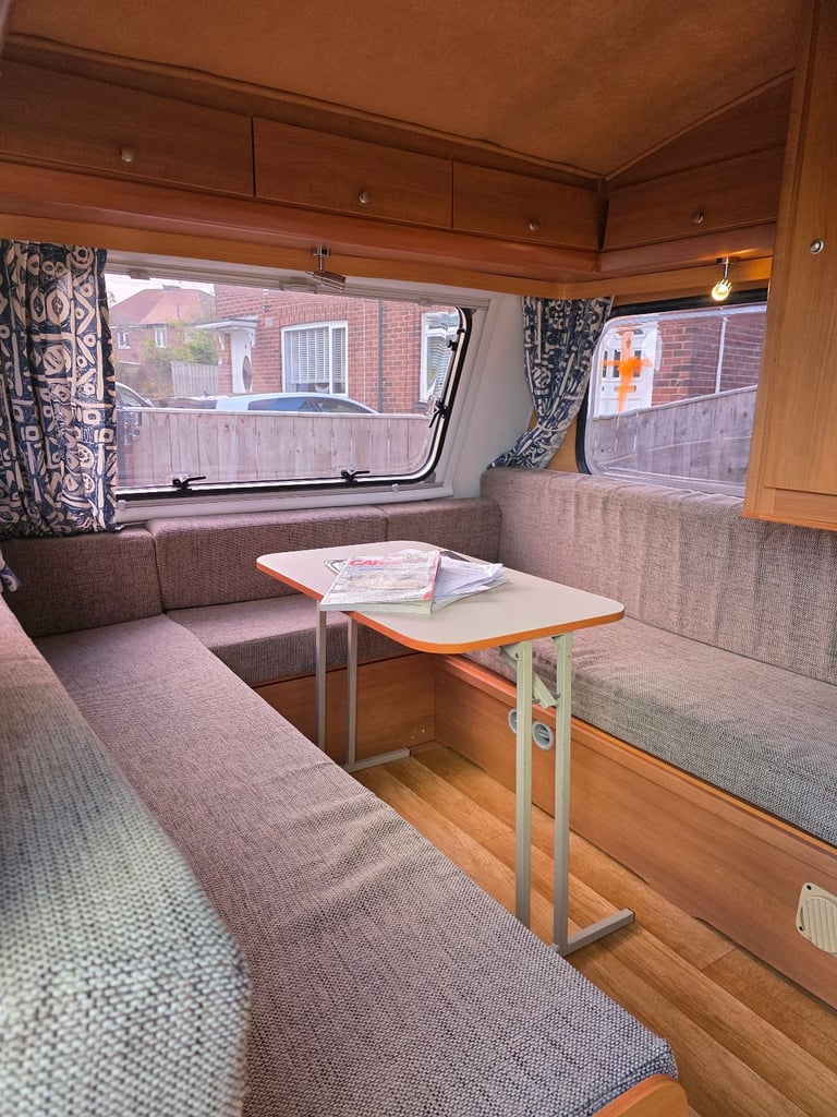 Freedom jetstream twinsport caravan 2014