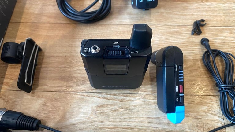 Sennheiser AVX‑ME2 Digital Wireless Lavalier Microphone Set
