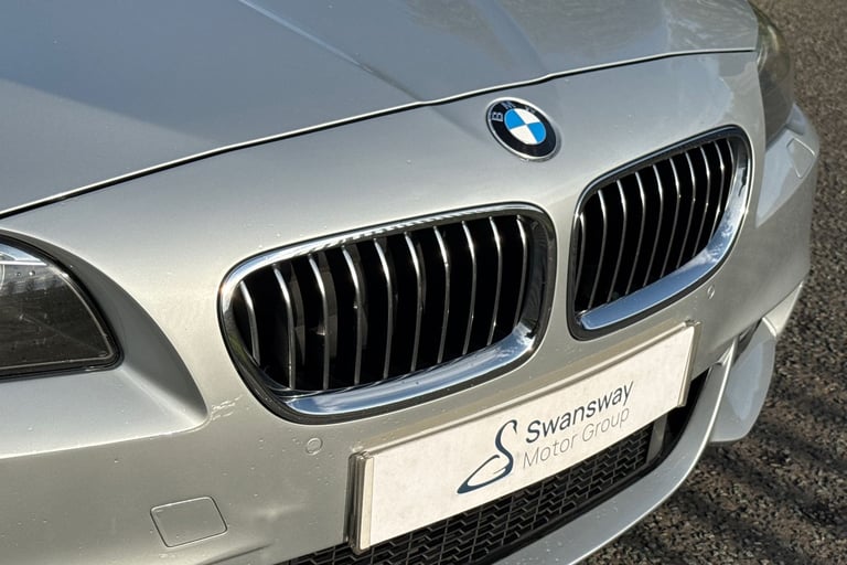 2016 BMW 5 Series 3.0 535d M Sport Touring Auto Euro 6 (s/s) 5dr Estate DIESEL Automatic