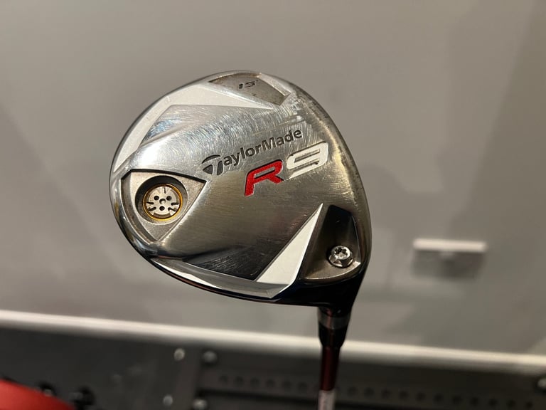 TaylorMade R9 3 Wood / 15 Degree / Stiff Flex Fujikura Motore 70 Shaft - Fairway - Men's golf club