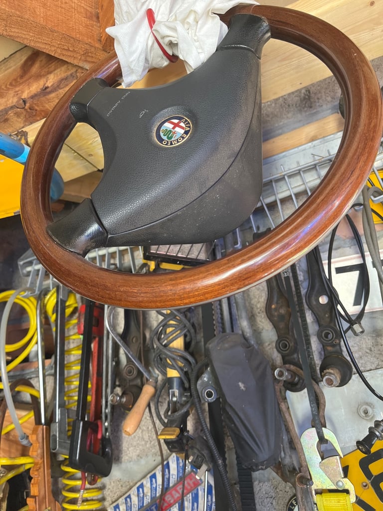 Alfa steering wheel