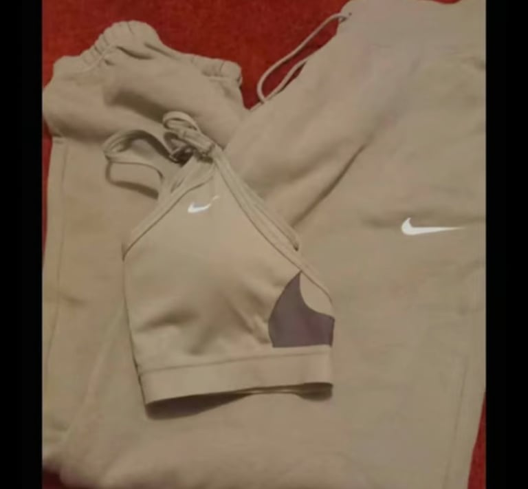 Nike womans tracksuit small 
