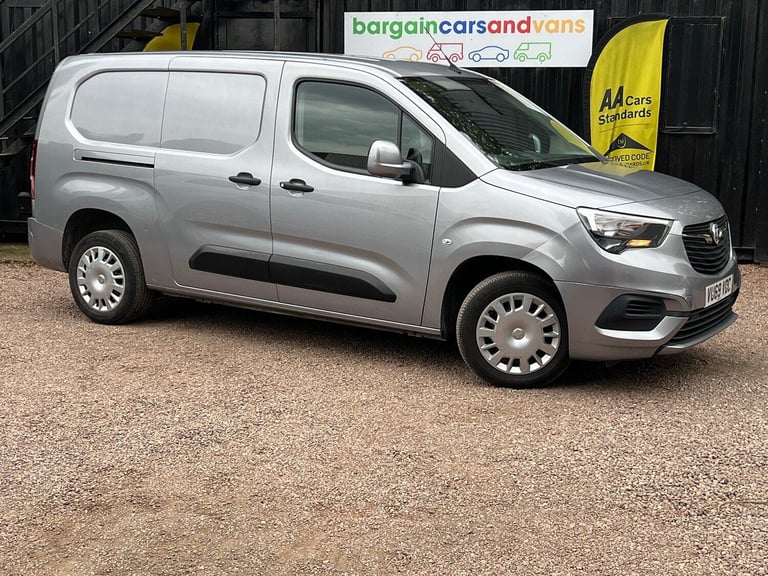 VAUXHALL COMBO 1.5 Turbo D 2300 Sportive 2019