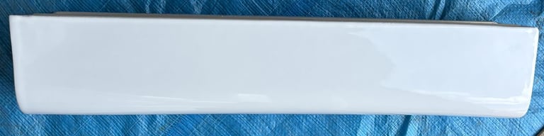 Roca The Gap Original wall-hung basin 1TH with full pedestal width 550mm, 720mm high pedestal