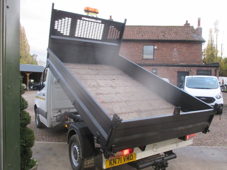 2021 Mercedes-Benz Sprinter CDI 3.5t Progressive SINGLE CAB TIPPER 3 SEATS. Tipper Diesel Manual