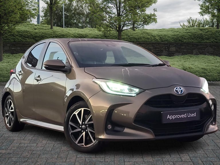2022 Toyota Yaris 1.5 Hybrid Design White Bi-tone TSS 5dr CVT (Lthr) Hatchback Hybrid Automatic