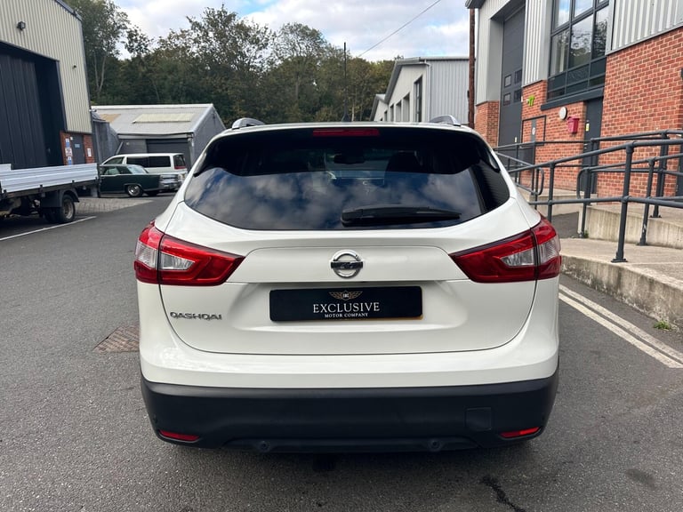 2017 Nissan Qashqai 1.2 DIG-T N-Connecta XTRON 2WD Euro 6 (s/s) 5dr HATCHBACK Petrol Automatic