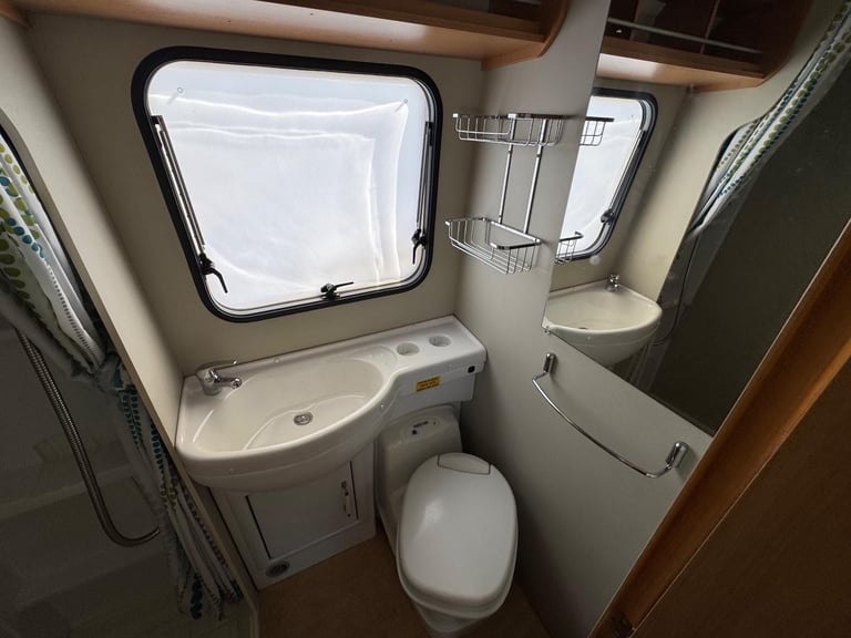 Elnagh Baron 48  /  7 berth Motorhome - Peugeot Boxer 2.2 Diesel DIESEL 2009/09