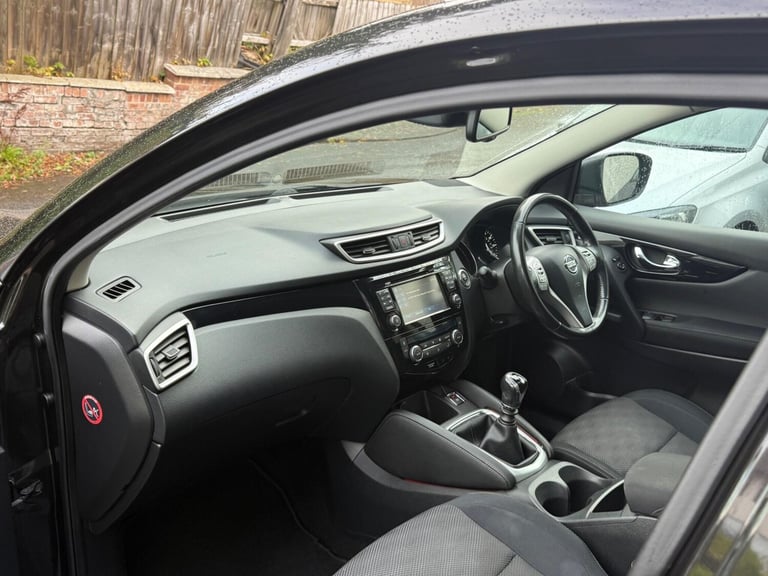 2014 Nissan Qashqai 1.2 DIG-T Acenta Premium 2WD Euro 5 (s/s) 5dr HATCHBACK Petrol Manual