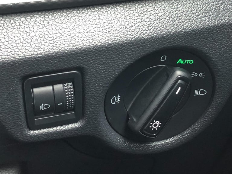 2021 Skoda Kamiq 1.0 TSI SE SUV 5dr Petrol Manual Euro 6 (s/s) (95 ps) HATCHBACK Petrol Manual