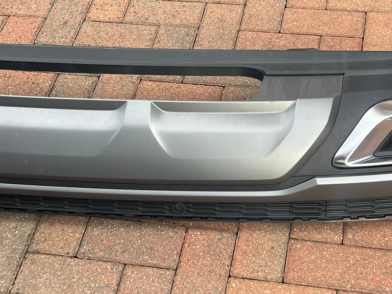 GENUINE AUDI Q7 S LINE REAR BUMPER AND DIFFUSER 2015-ON 4M0